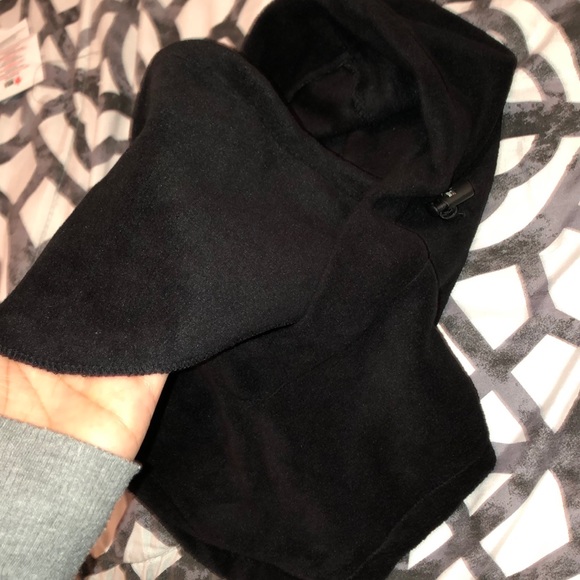 Men's Tek Gear 4-in-1 HeatTEK Microfleece Hood - Picture 4 of 8